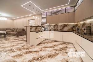 Дом 161м&sup2;, 2-этажный, участок 10 сот.  