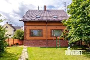Дом 240м², 3-этажный, участок 10 сот.  