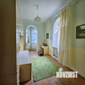 Дом 424м², 4-этажный, участок 26 сот.  