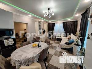 Дом 229м², 3-этажный, участок 4 сот.  