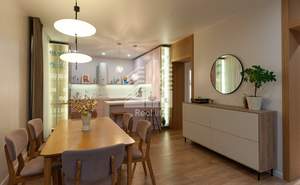 Дом 202м&sup2;, 2-этажный, участок 10 сот.  