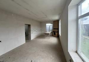 Дом 215м², 2-этажный, участок 5 сот.  