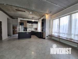 Дом 260м², 2-этажный, участок 12 сот.  