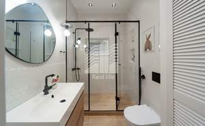 Дом 202м&sup2;, 2-этажный, участок 10 сот.  