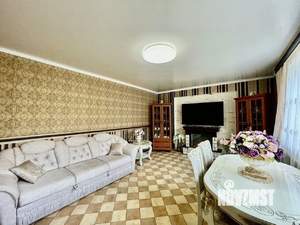 Дом 285м², 2-этажный, участок 6 сот.  
