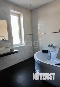 Дом 185м², 2-этажный, участок 8 сот.  