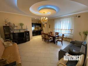 Коттедж 415м², 3-этажный, участок 8 сот.  
