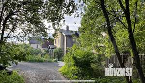 Коттедж 300м², 2-этажный, участок 6 сот.  