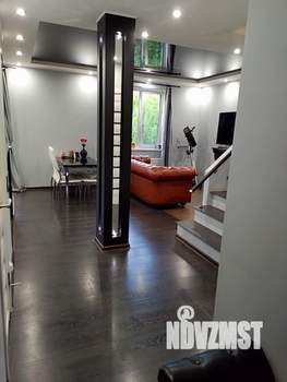 Дом 120м², 2-этажный, участок 7 сот.  