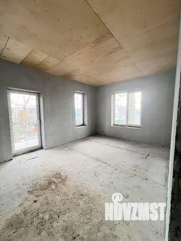 Дом 220м², 3-этажный, участок 6 сот.  