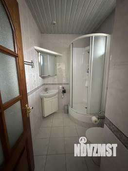 Дом 350м², 2-этажный, участок 20 сот.  