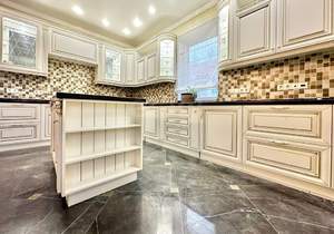 Дом 354м², 3-этажный, участок 10 сот.  