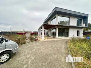 Дом 220м&sup2;, 2-этажный, участок 7 сот.  