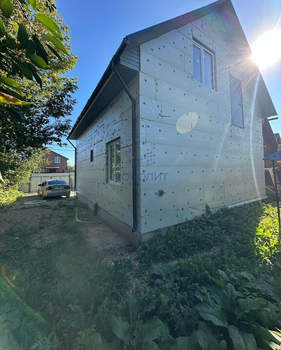 Дом 140м&sup2;, 2-этажный, участок 3 сот.  