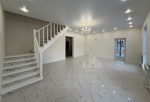 Дом 155м&sup2;, 2-этажный, участок 8 сот.  