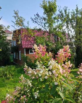 Дом 160м&sup2;, 2-этажный, участок 12 сот.  