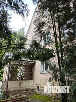 Коттедж 500м², 4-этажный, участок 30 сот.  