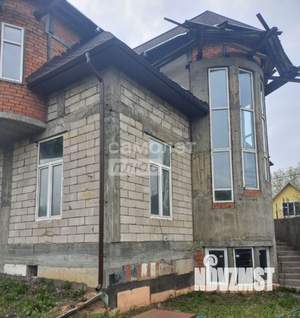 Дом 200м&sup2;, 2-этажный, участок 7 сот.  