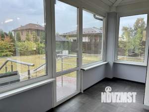 Коттедж 205м&sup2;, 2-этажный, участок 10 сот.  