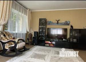 Дом 230м&sup2;, 3-этажный, участок 9 сот.  