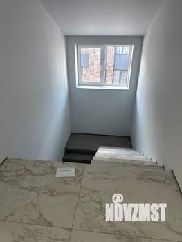 Коттедж 221м², 2-этажный, участок 7 сот.  