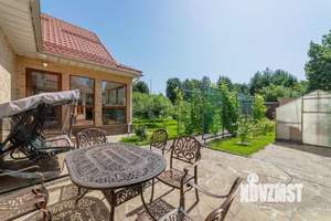 Дом 650м², 3-этажный, участок 23 сот.  