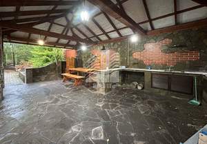 Дом 460м², 3-этажный, участок 50 сот.  