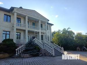 Дом 288м², 2-этажный, участок 18 сот.  