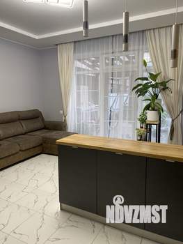 Таунхаус 130м&sup2;, 3-этажный, участок 1 сот.  