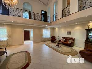 Коттедж 415м&sup2;, 3-этажный, участок 8 сот.  