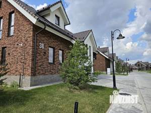 Коттедж 232м², 2-этажный, участок 7 сот.  