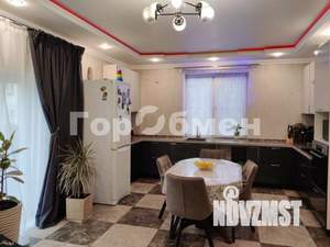 Дом 229м², 3-этажный, участок 4 сот.  