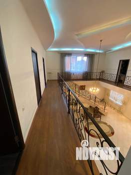 Коттедж 415м&sup2;, 3-этажный, участок 8 сот.  