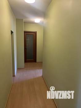 Коттедж 491м², 3-этажный, участок 15 сот.  