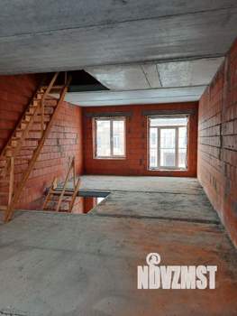 Таунхаус 150м², 3-этажный, участок 2 сот.  