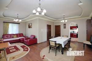 Дом 154м², 2-этажный, участок 8 сот.  