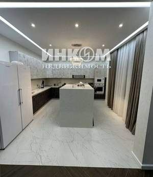 Дом 330м&sup2;, 2-этажный, участок 13 сот.  