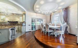 Дом 400м², 3-этажный, участок 12 сот.  