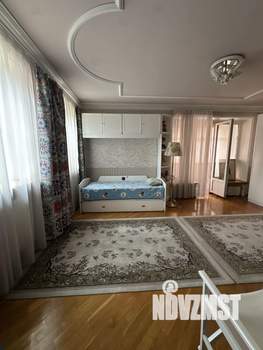 Дом 350м², 2-этажный, участок 20 сот.  