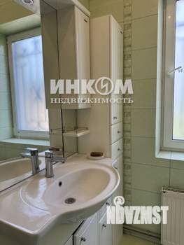 Дом 417м², 4-этажный, участок 940 сот.  