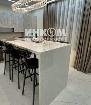 Дом 330м&sup2;, 2-этажный, участок 13 сот.  