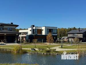 Дом 305м², 2-этажный, участок 9 сот.  