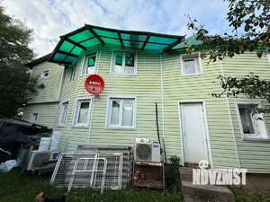 Дом 130м&sup2;, 2-этажный, участок 6 сот.  