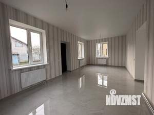 Коттедж 130м², 2-этажный, участок 5 сот.  