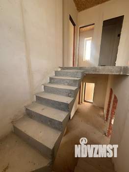 Коттедж 120м², 2-этажный, участок 6 сот.  