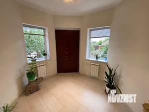 Коттедж 415м², 3-этажный, участок 8 сот.  