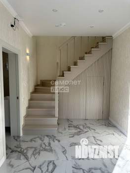 Дом 260м², 2-этажный, участок 8 сот.  
