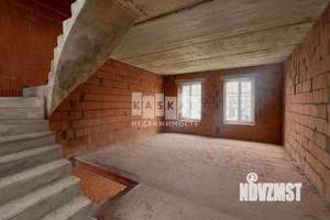 Таунхаус 130м&sup2;, 3-этажный, участок 2 сот.  