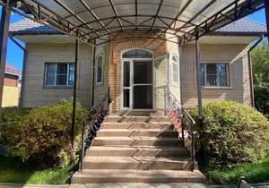 Дом 150м², 2-этажный, участок 9 сот.  