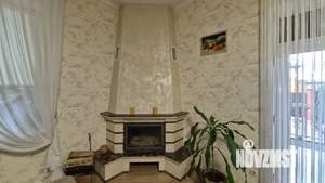 Дом 160м&sup2;, 2-этажный, участок 4 сот.  